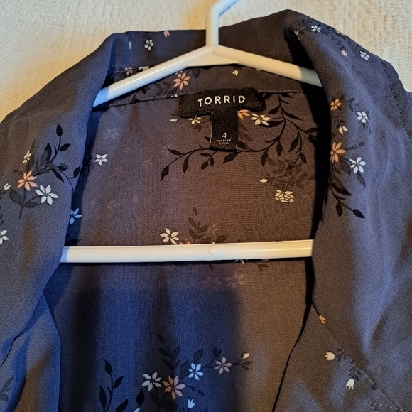 Torrid size 4 women's chiffon midi sheer jacket with matching tie belt - Picture 9 of 10